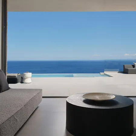 On The Rocks 7 Bedroom Villa