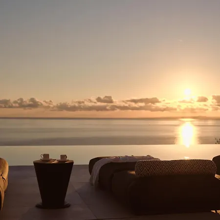 On The Rocks 7 Bedroom Villa *