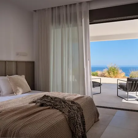 On The Rocks 7 Bedroom * Koríthion