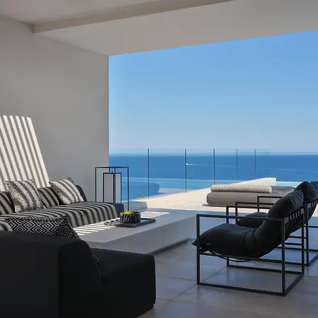 Villa On The Rocks 7 Bedroom